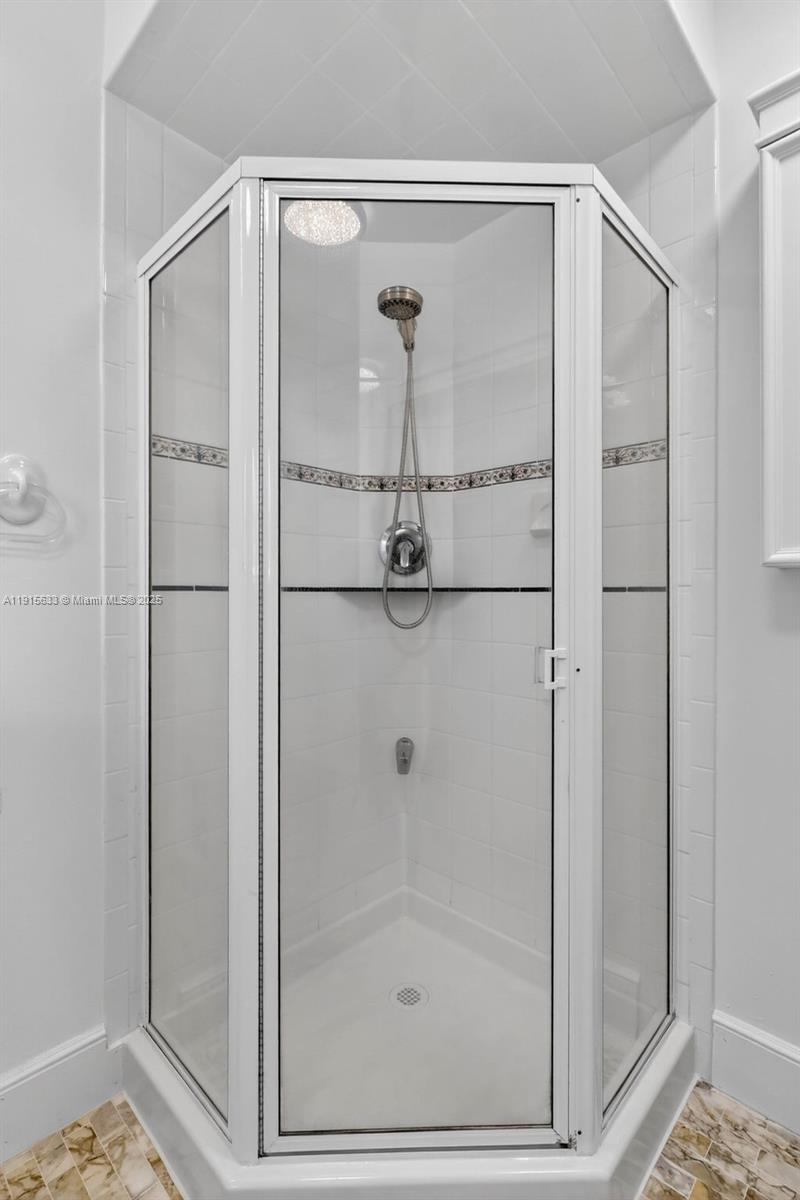 LAKE WORTH TOWN OF - Residential Lease