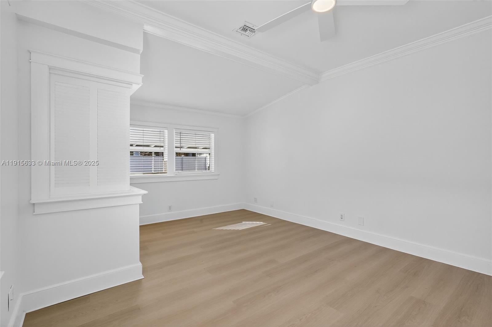 LAKE WORTH TOWN OF - Residential Lease