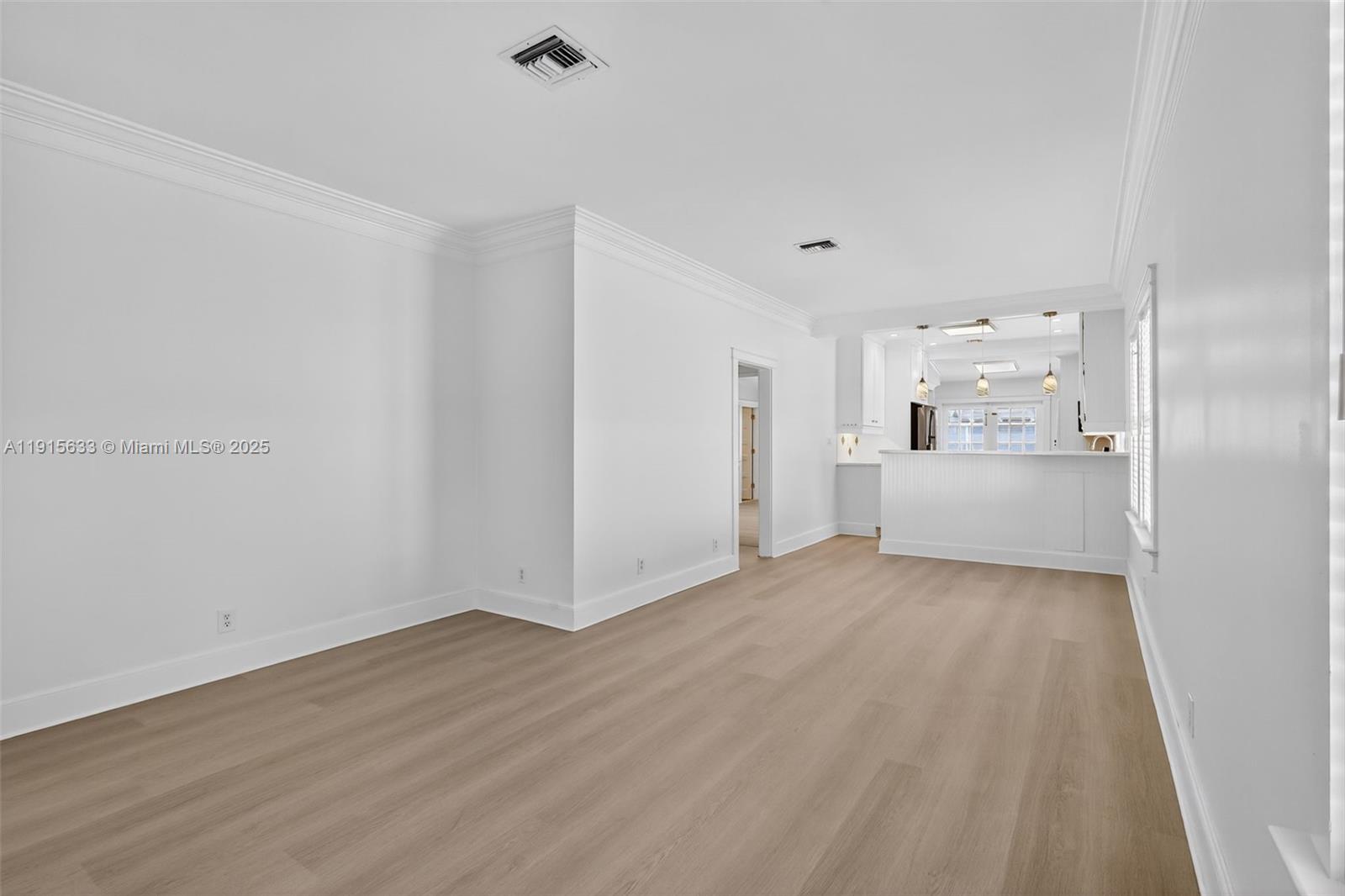 LAKE WORTH TOWN OF - Residential Lease