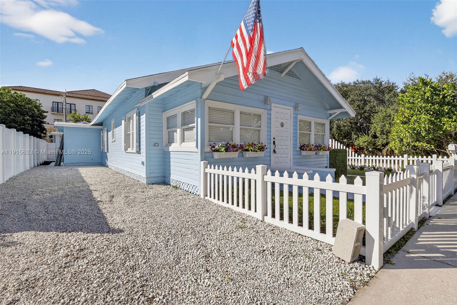 LAKE WORTH TOWN OF - Residential Lease