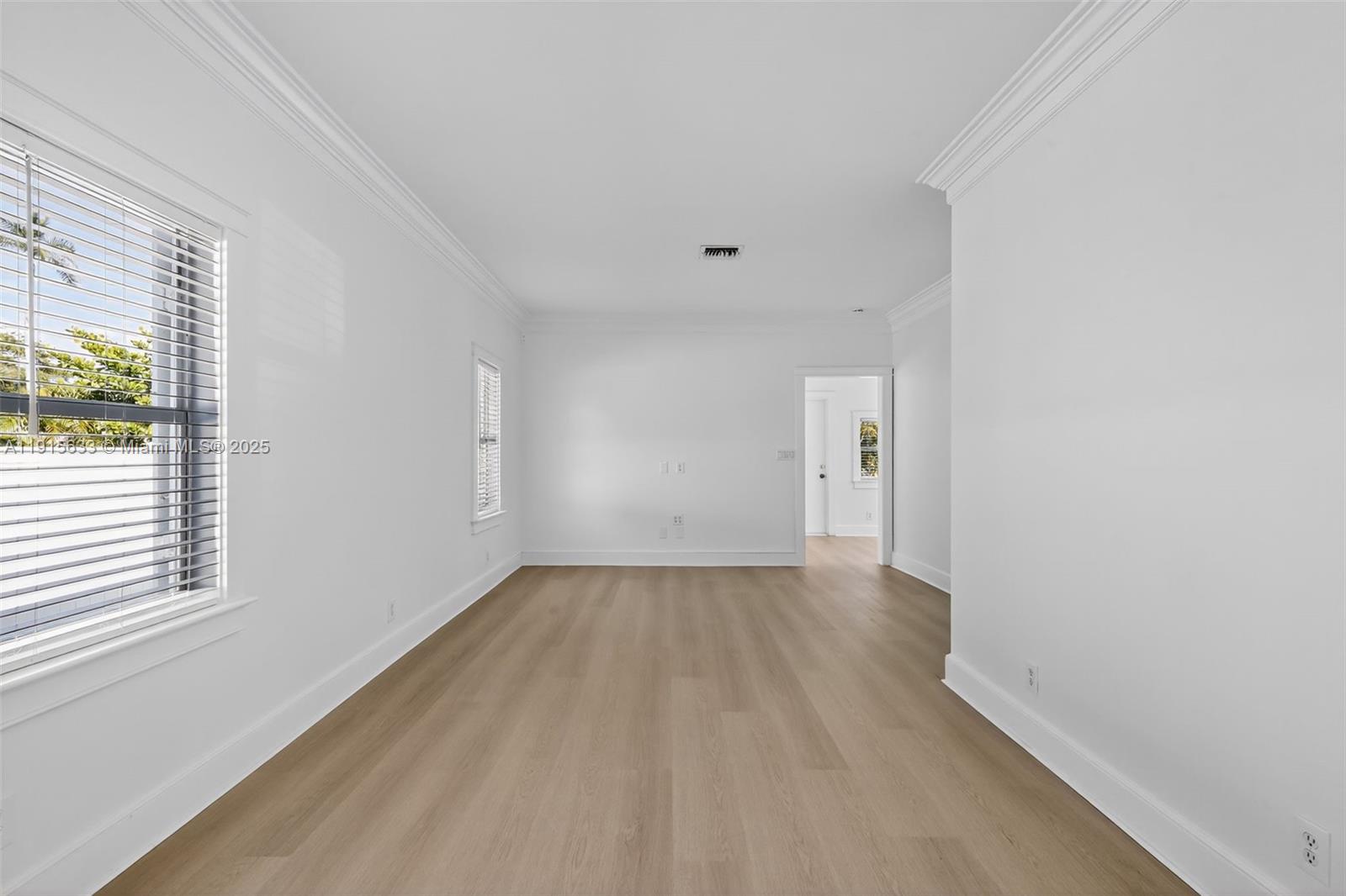 LAKE WORTH TOWN OF - Residential Lease