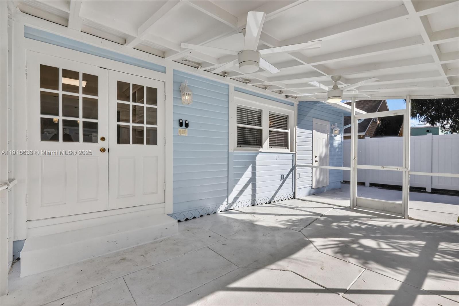 LAKE WORTH TOWN OF - Residential Lease