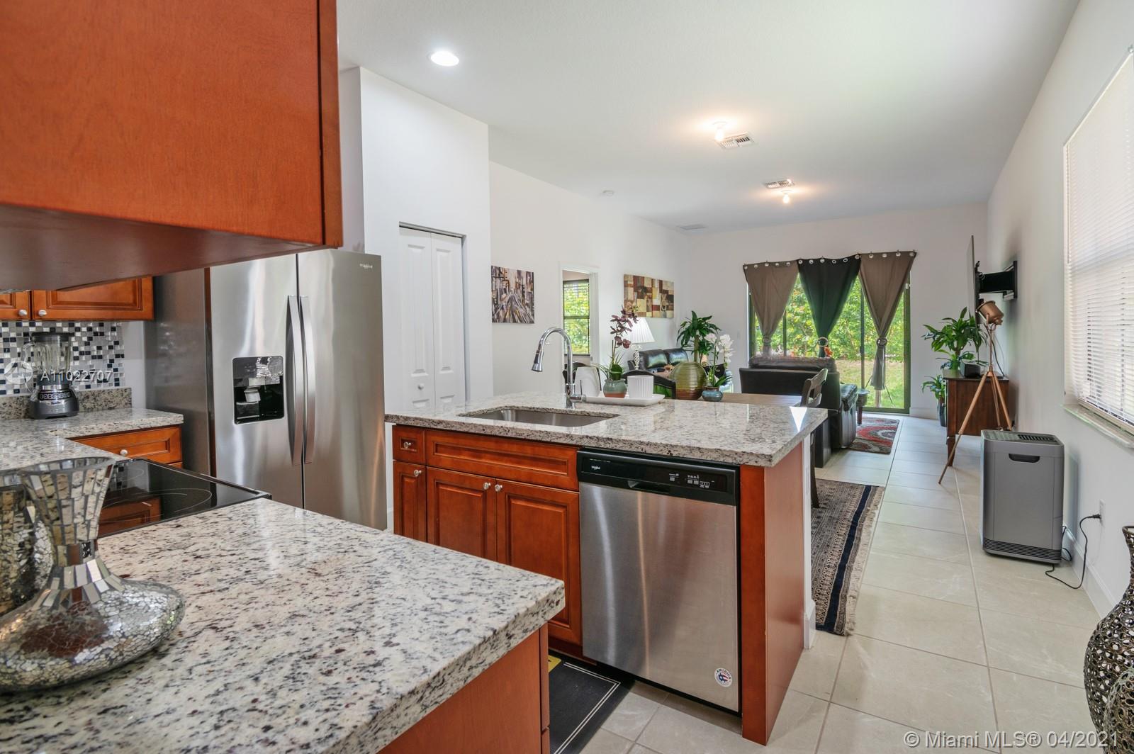 CENTRAL PARC SOUTH 182-173 - Residential