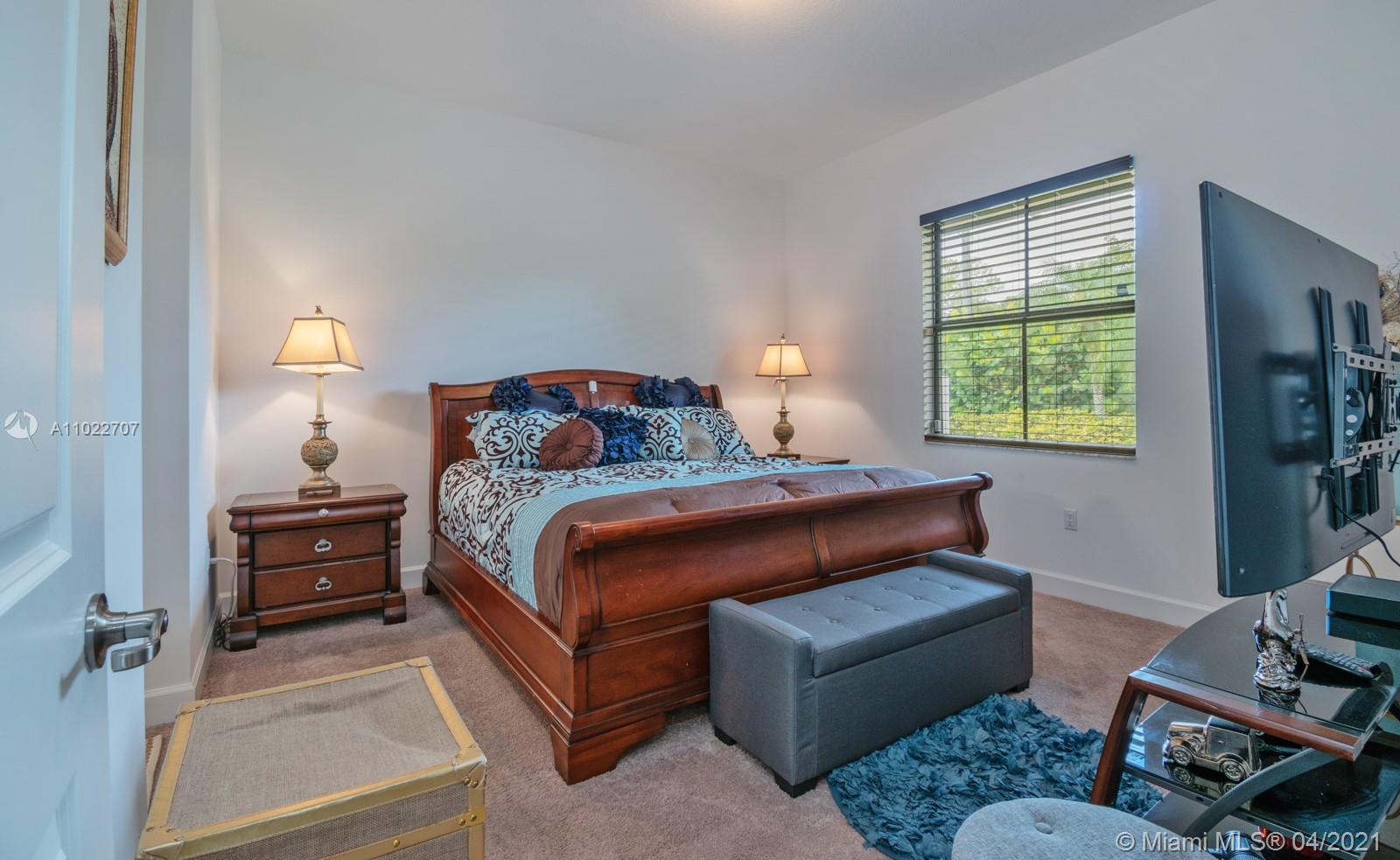 CENTRAL PARC SOUTH 182-173 - Residential