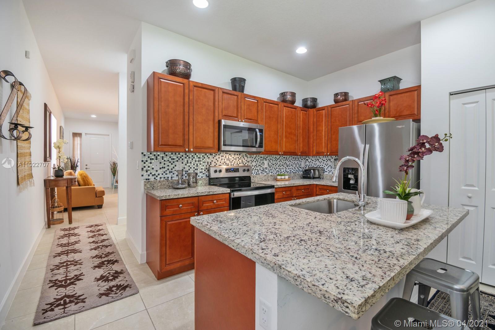 CENTRAL PARC SOUTH 182-173 - Residential