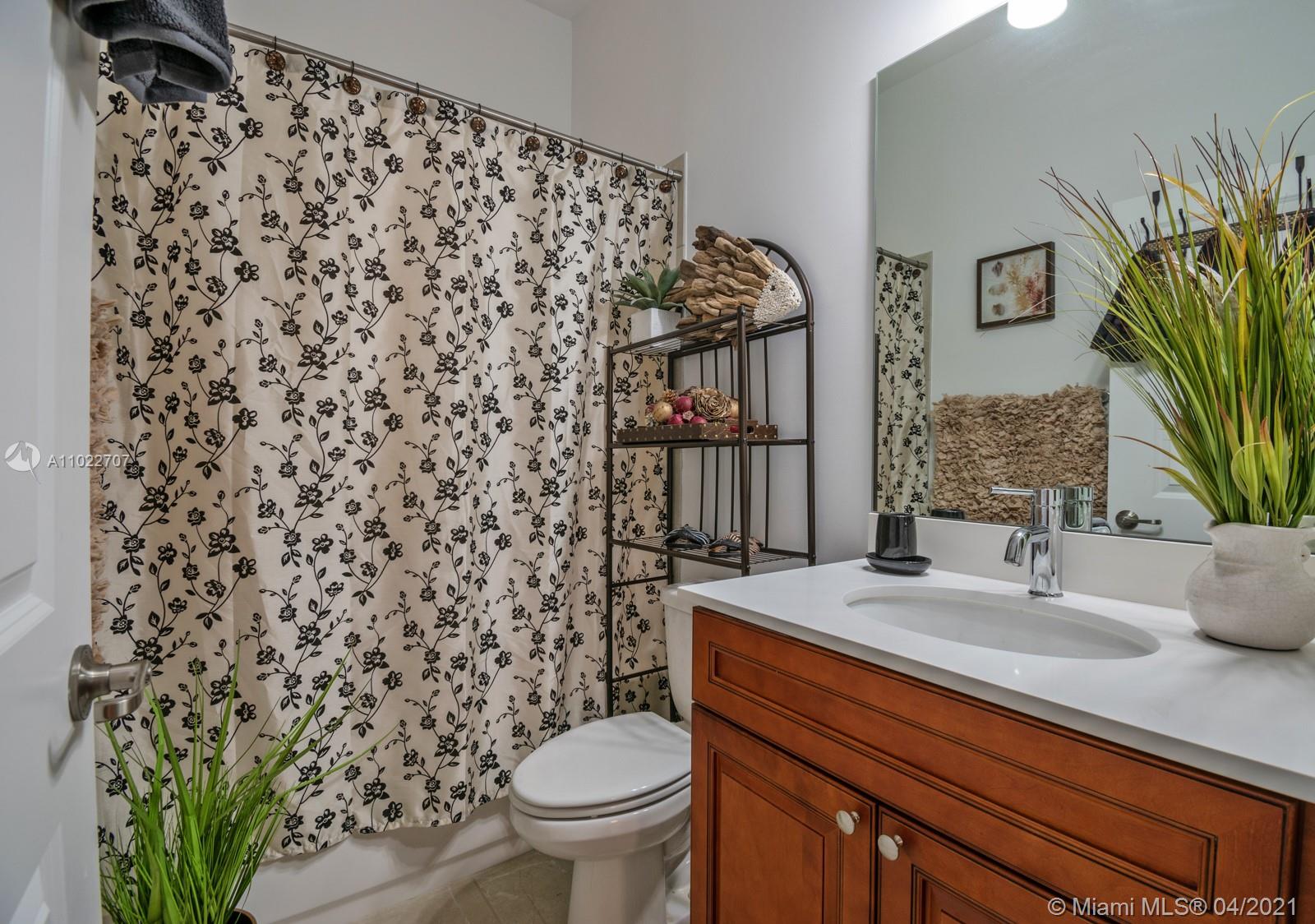 CENTRAL PARC SOUTH 182-173 - Residential