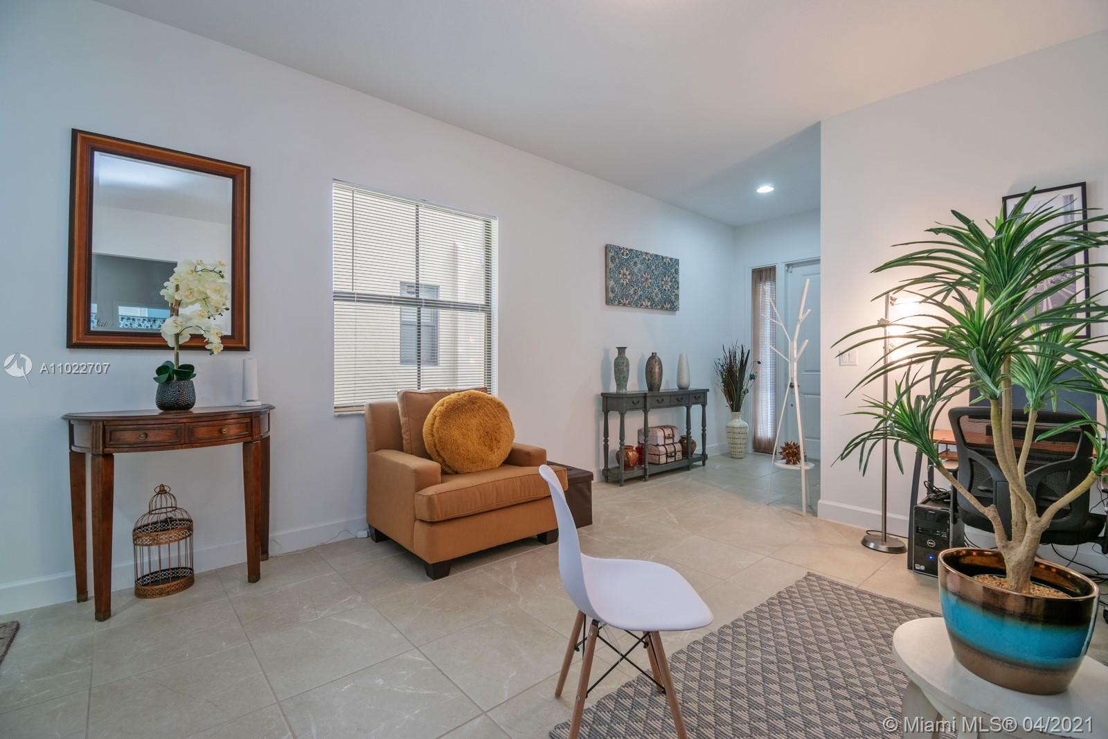 CENTRAL PARC SOUTH 182-173 - Residential