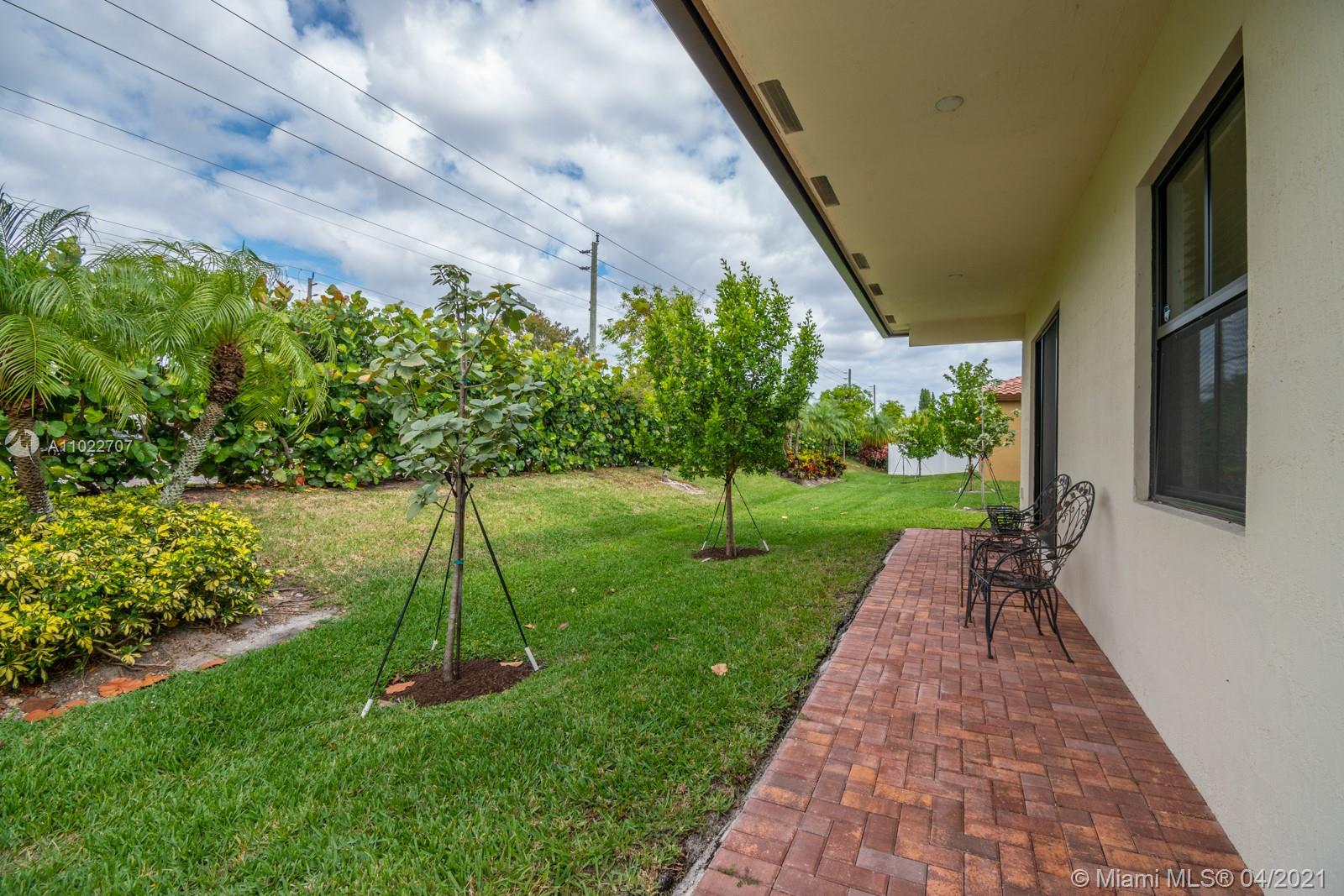 CENTRAL PARC SOUTH 182-173 - Residential