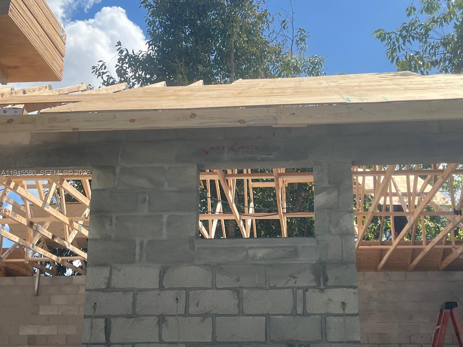 GLENBORO GROVES - Residential