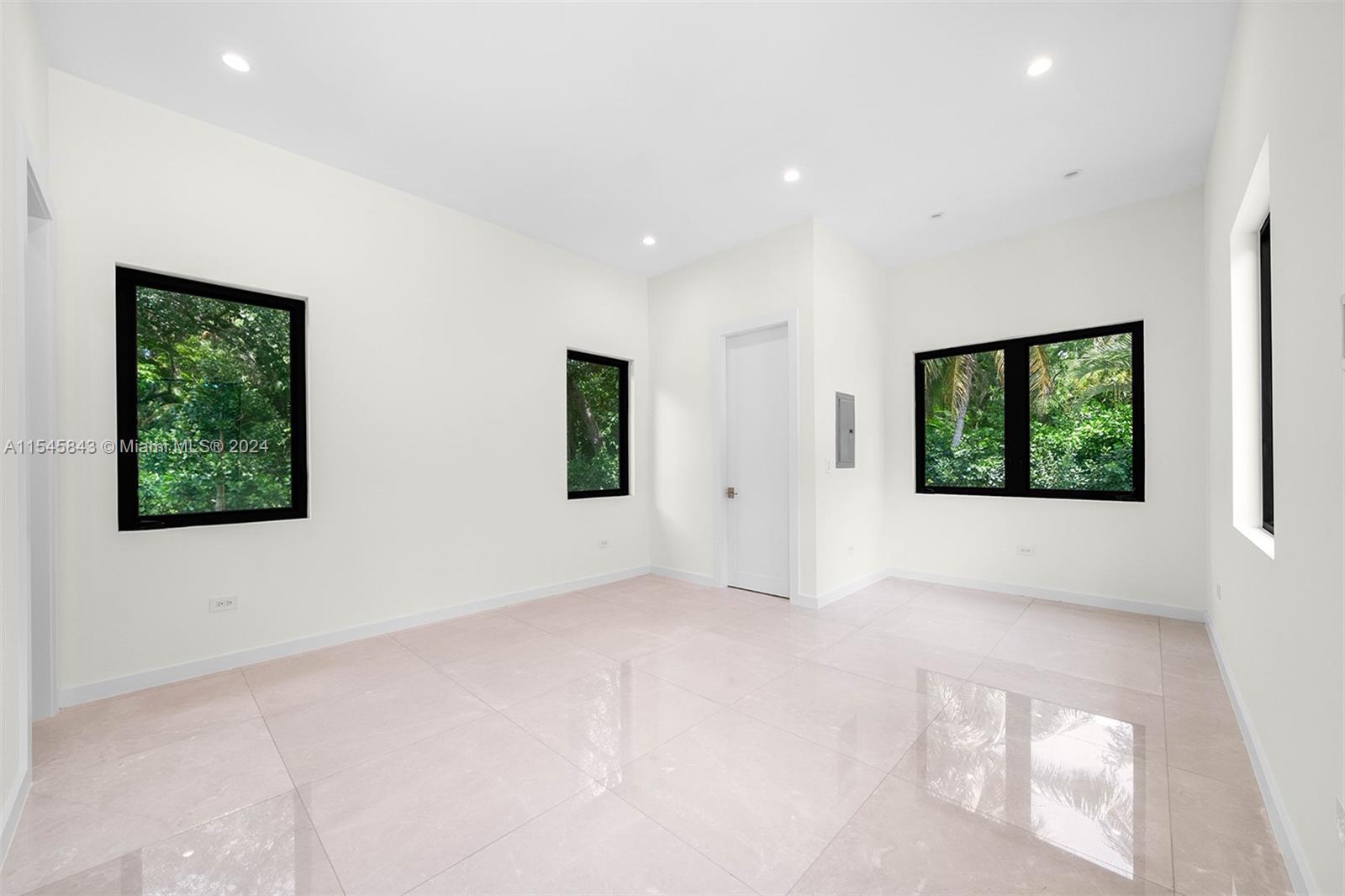 LUDLAM ACRES - Residential