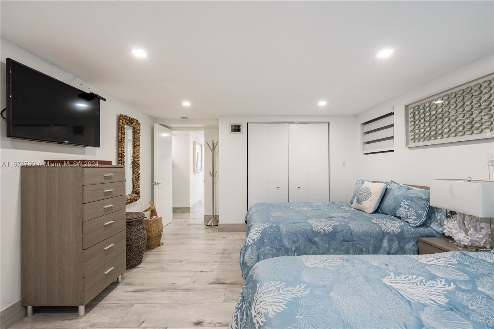 KEY LARGO BEACH - Residential