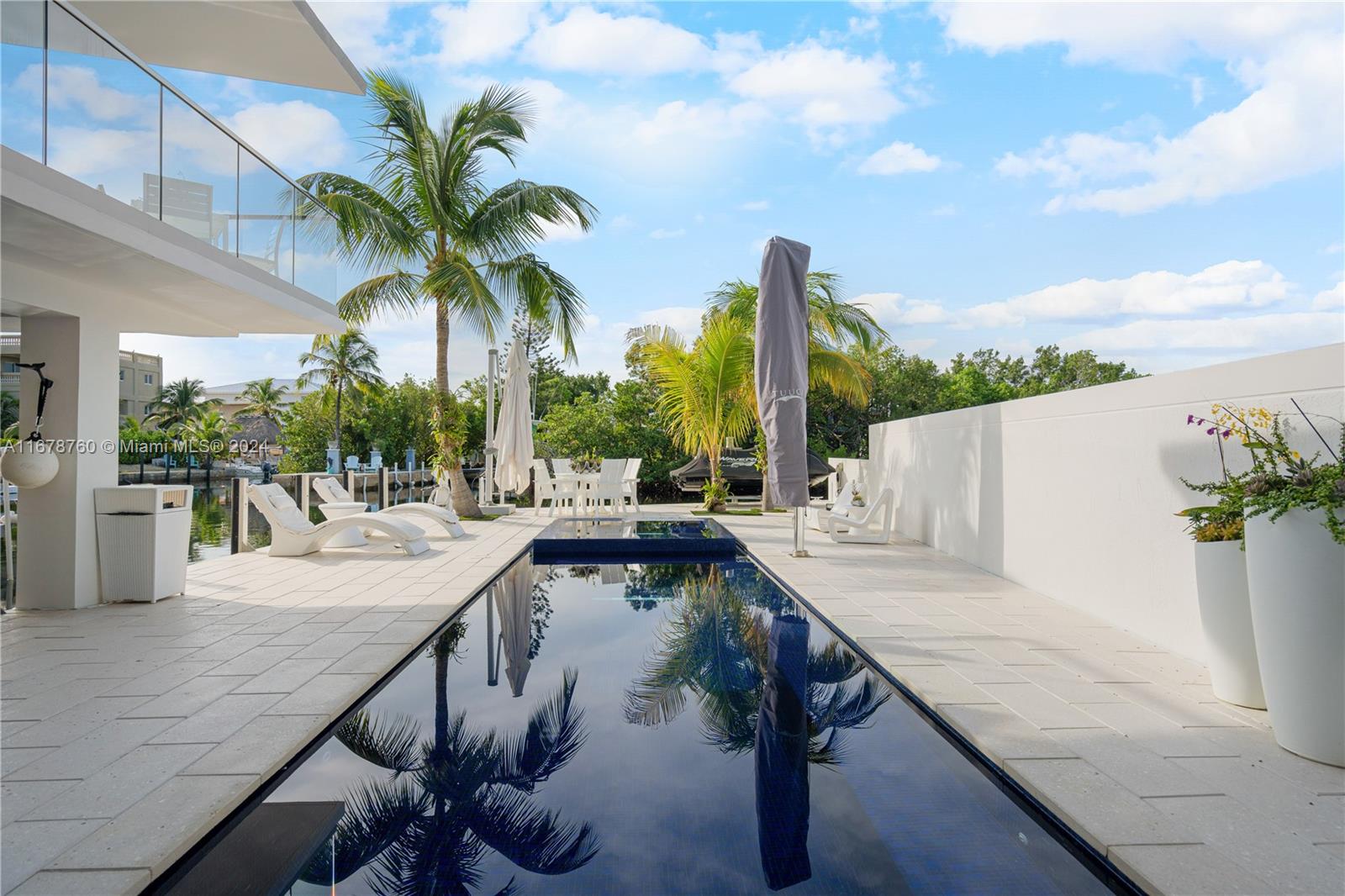 KEY LARGO BEACH - Residential