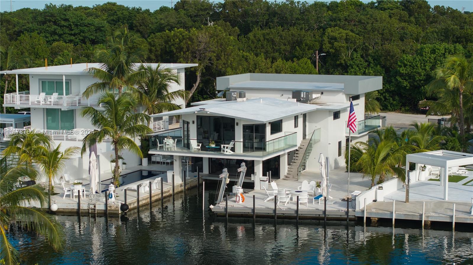 KEY LARGO BEACH - Residential