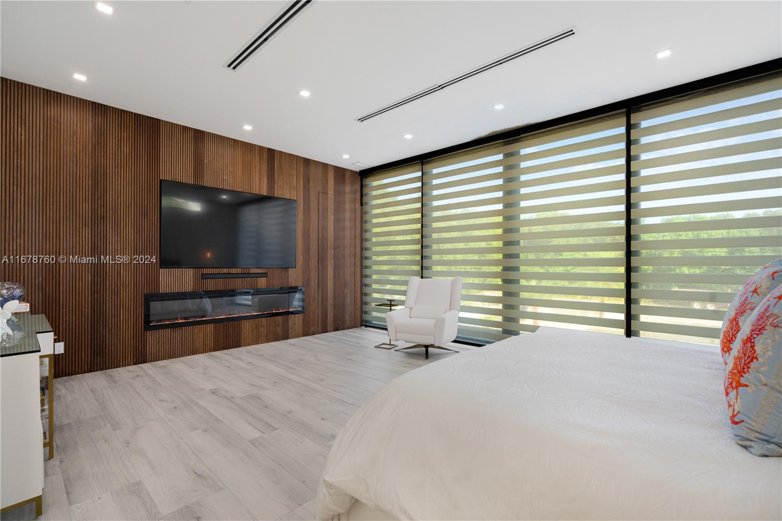 KEY LARGO BEACH - Residential