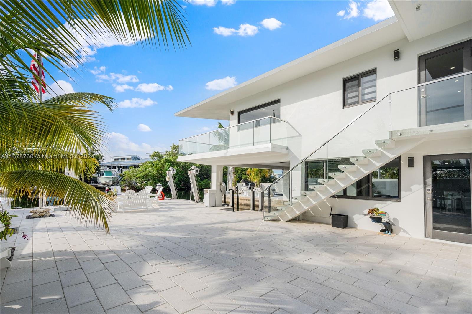 KEY LARGO BEACH - Residential