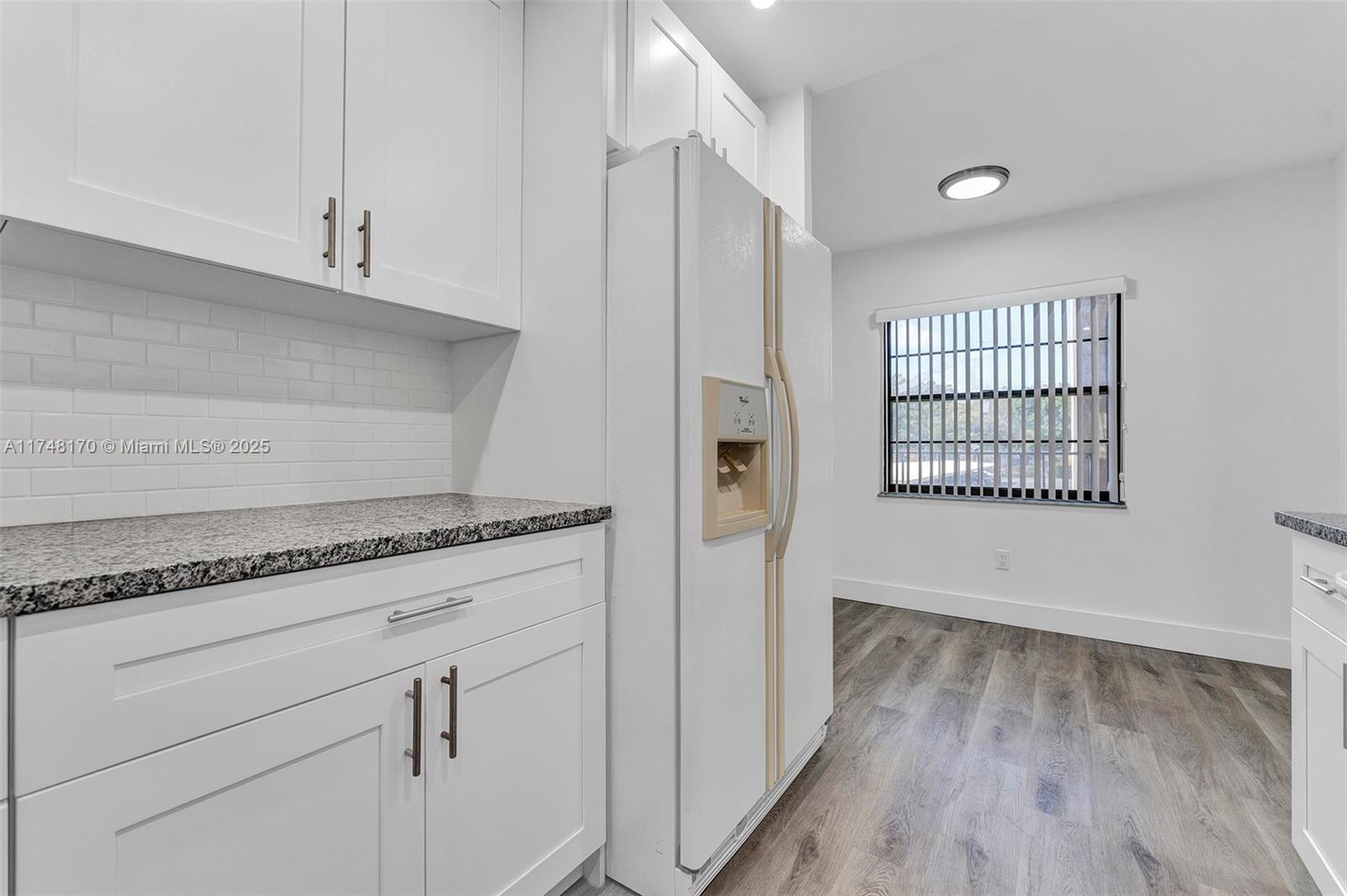 PINES OF BOCA BARWOOD CON - Residential