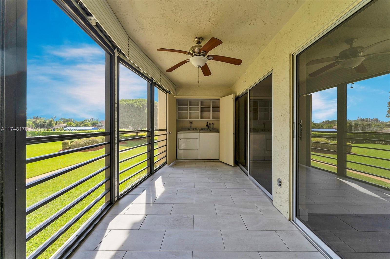 PINES OF BOCA BARWOOD CON - Residential