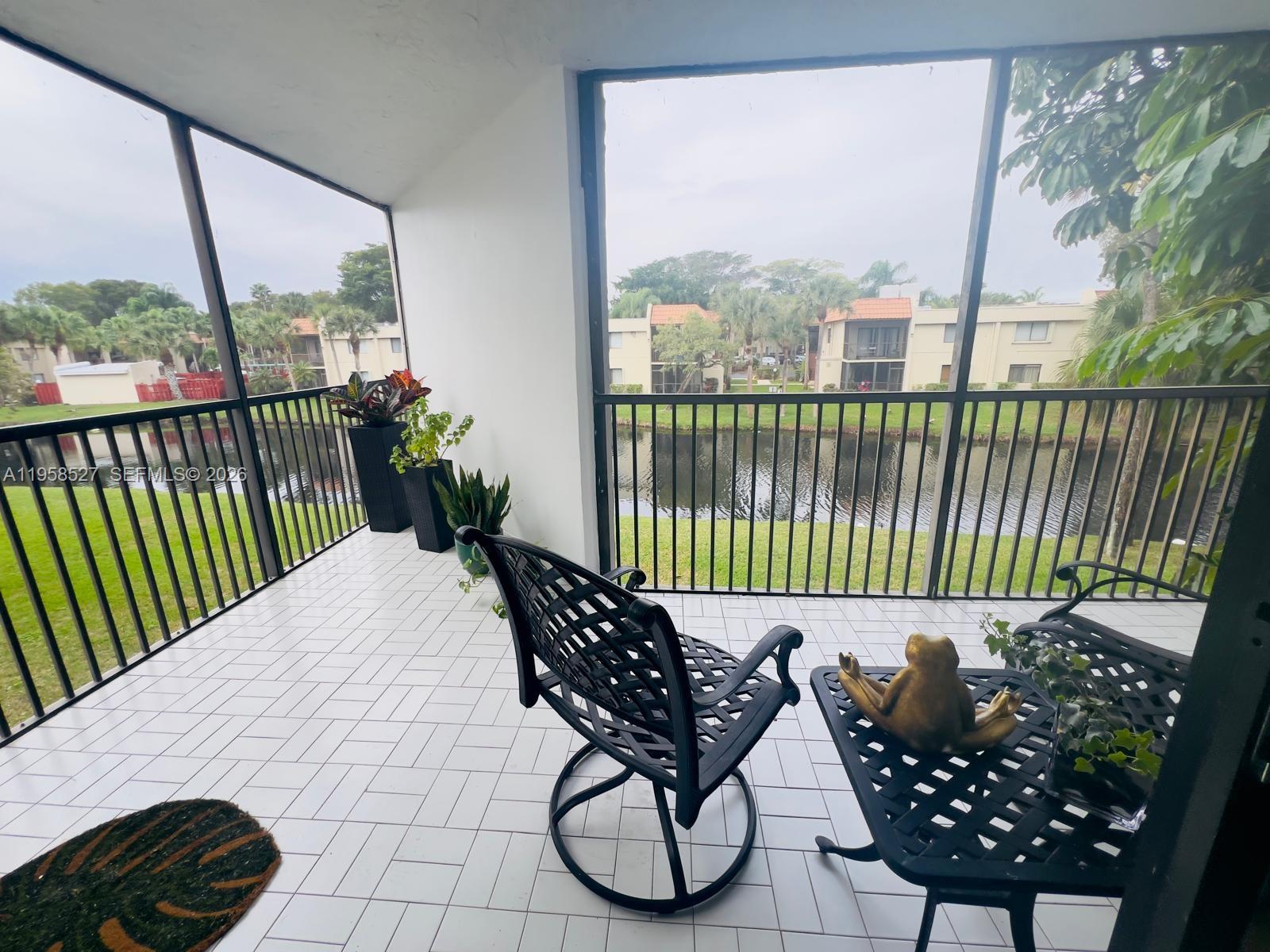 BLDG 130 OF COUNTRY CLUB - Residential