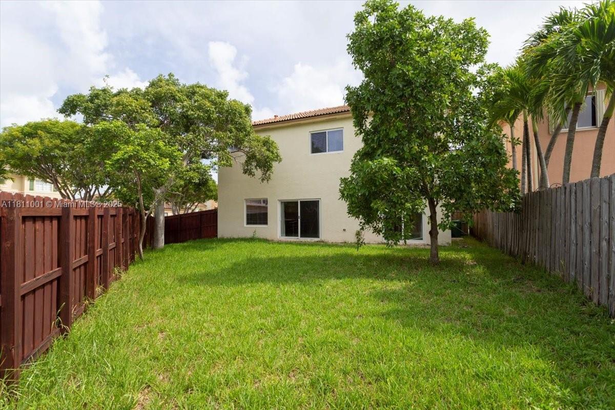 LAKES BY THE BAY KAYE - Residential