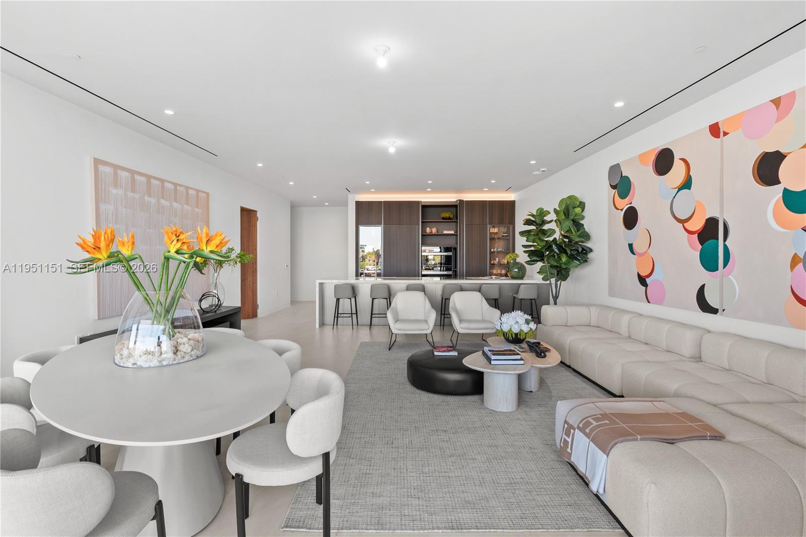 Vita Grove Isle - Residential