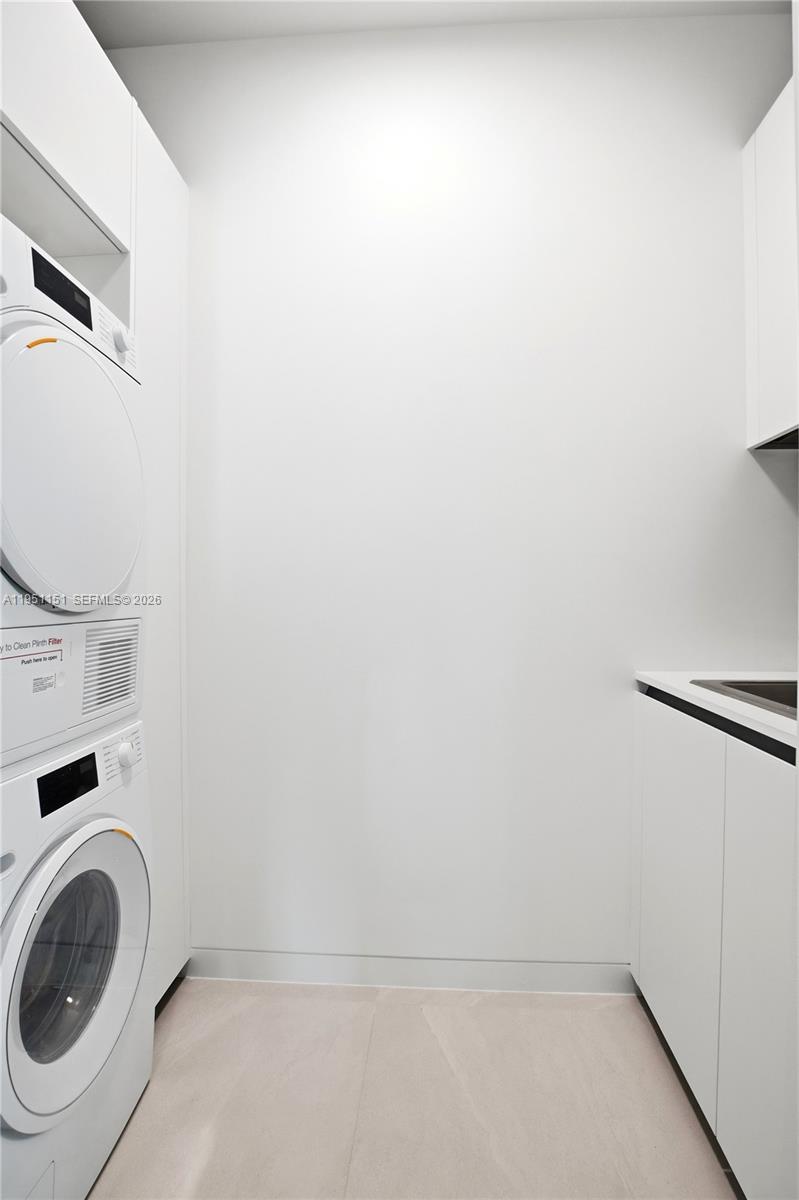 Vita Grove Isle - Residential