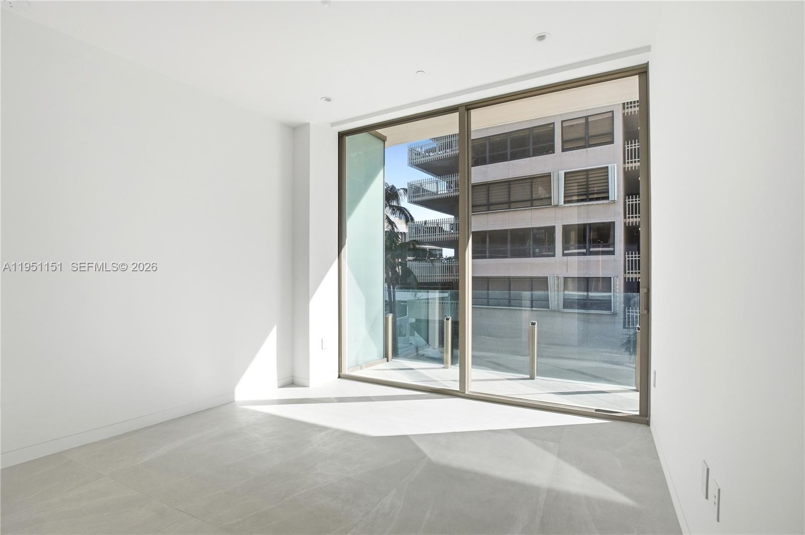 Vita Grove Isle - Residential