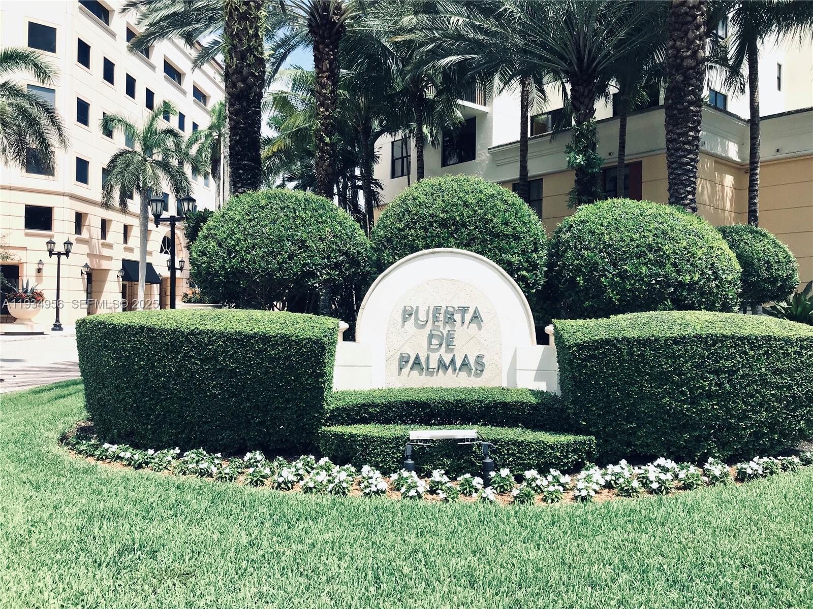 888 S Douglas Rd PH04