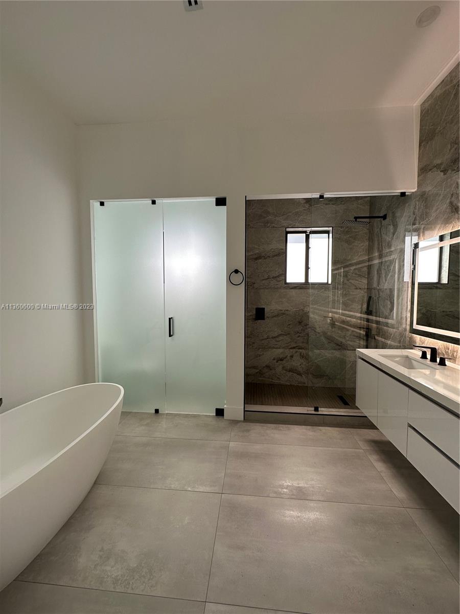 HOLMBERG & MC KEES - Residential