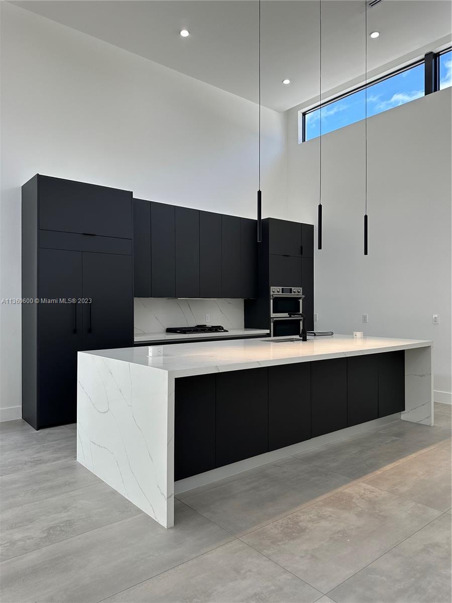 HOLMBERG & MC KEES - Residential
