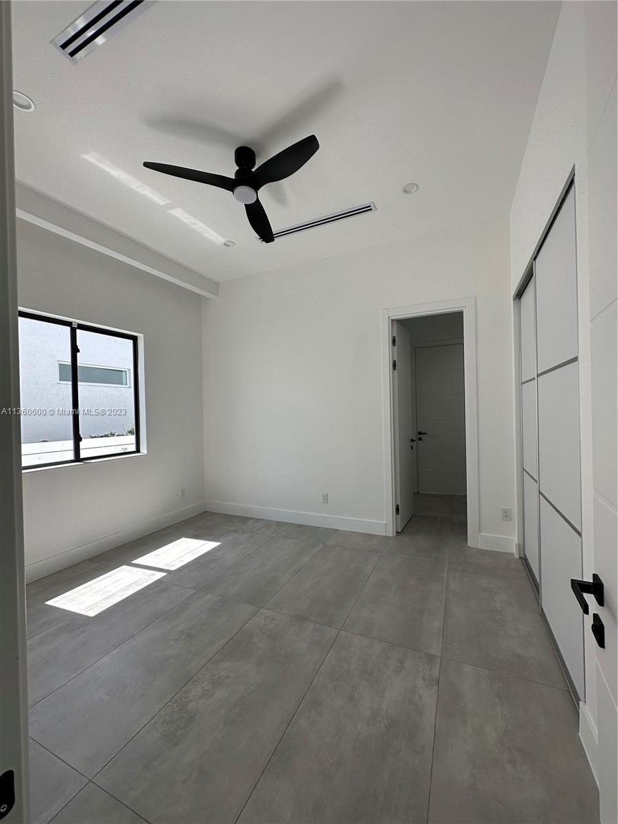 HOLMBERG & MC KEES - Residential