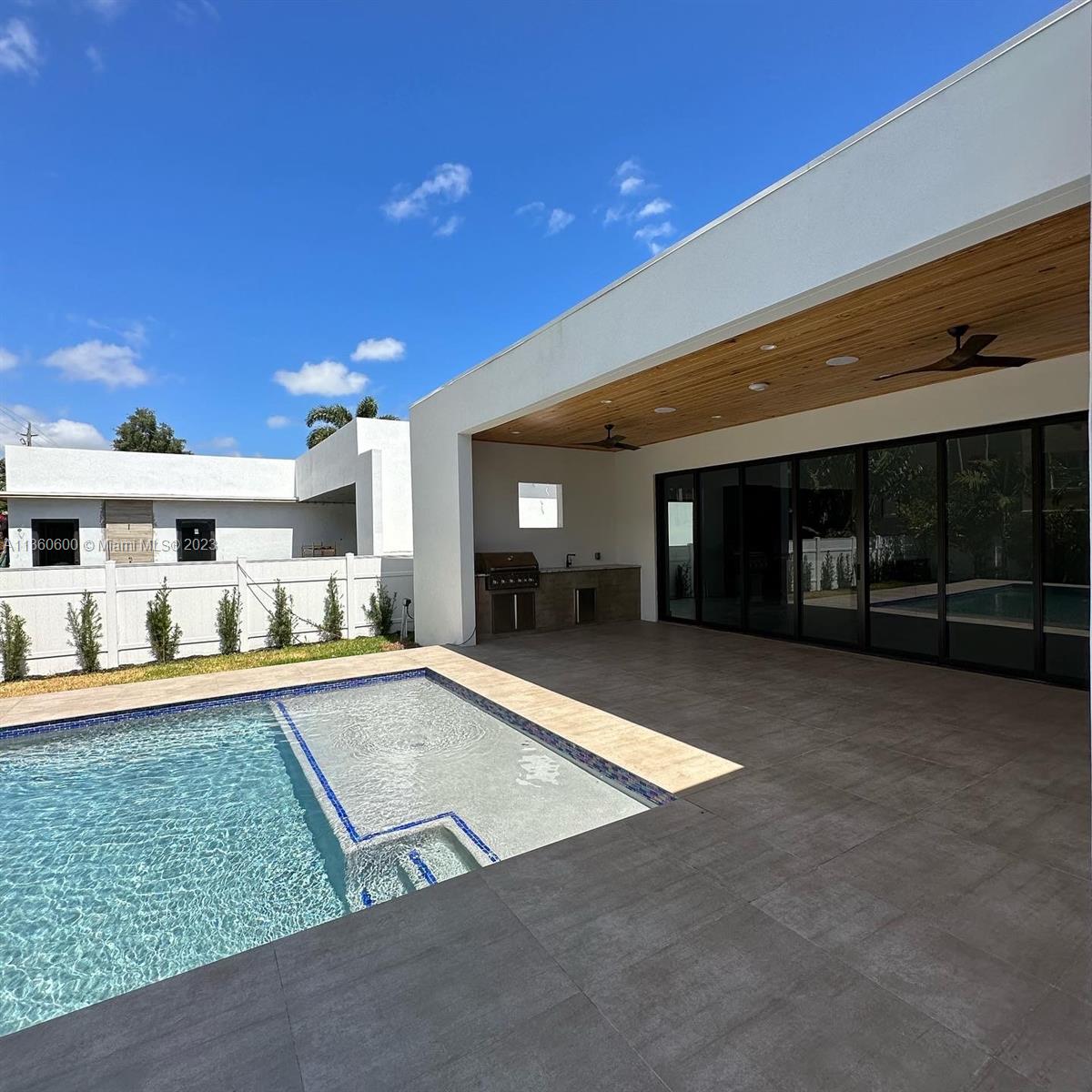 HOLMBERG & MC KEES - Residential