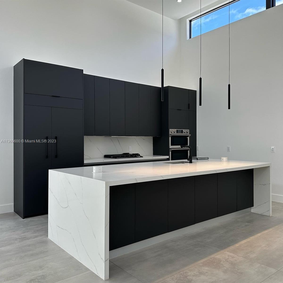 HOLMBERG & MC KEES - Residential