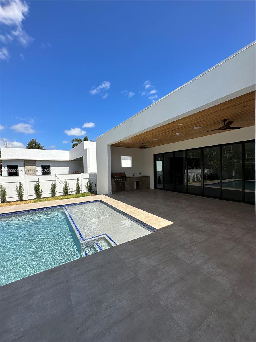 HOLMBERG & MC KEES - Residential