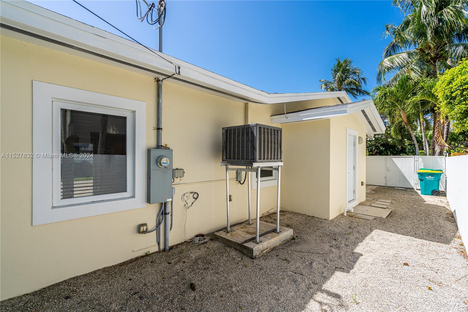 BISCAYNE KEY ESTATES - Residential