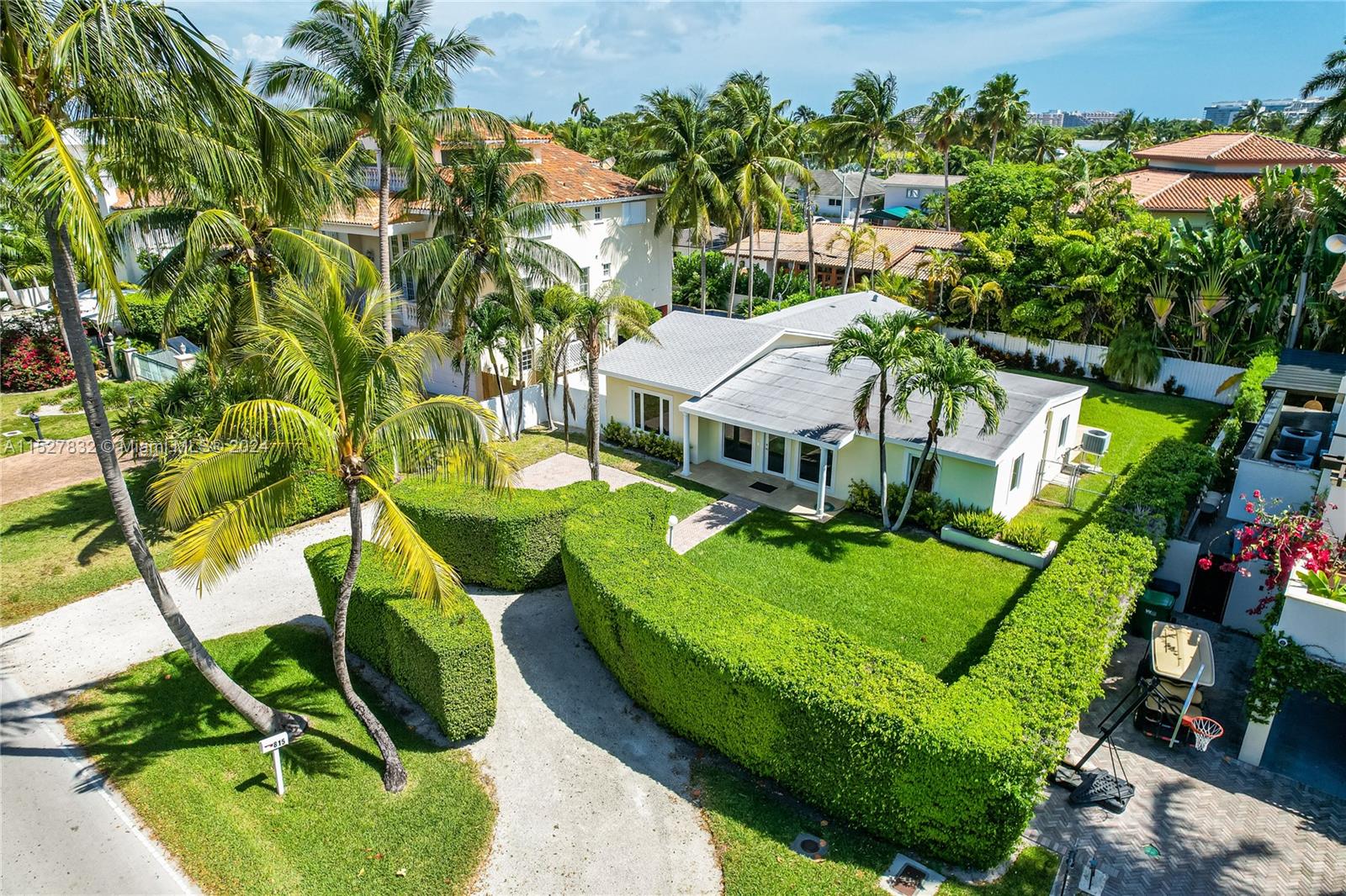 BISCAYNE KEY ESTATES - Residential