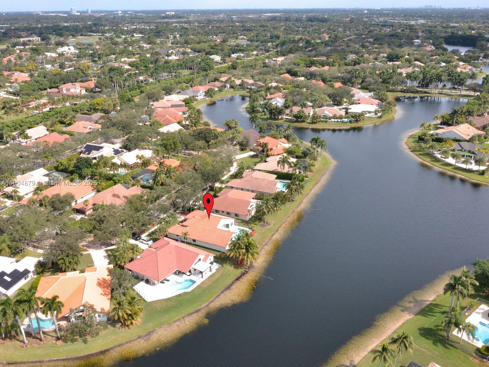 COUNTRY ISLES - Residential