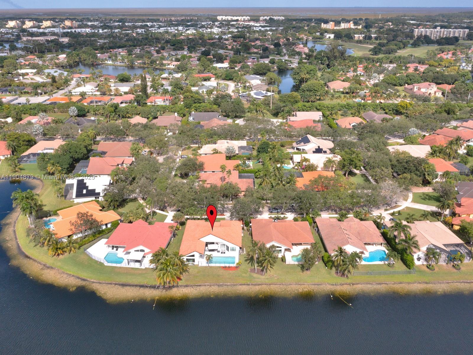 COUNTRY ISLES - Residential