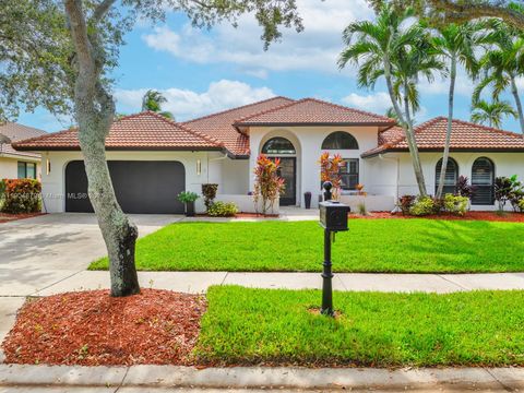 1044 Poplar Cir Weston FL 33326