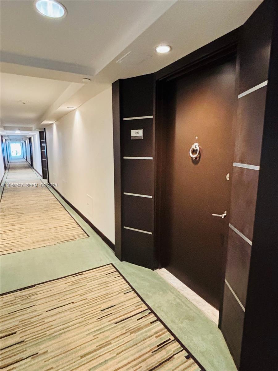 ARLEN BEACH CONDO - Residential