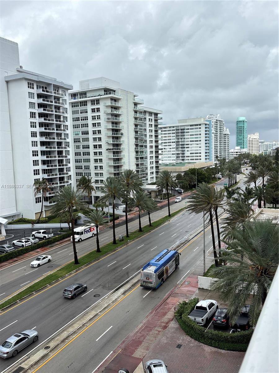 ARLEN BEACH CONDO - Residential