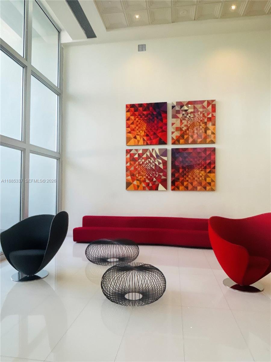 ARLEN BEACH CONDO - Residential