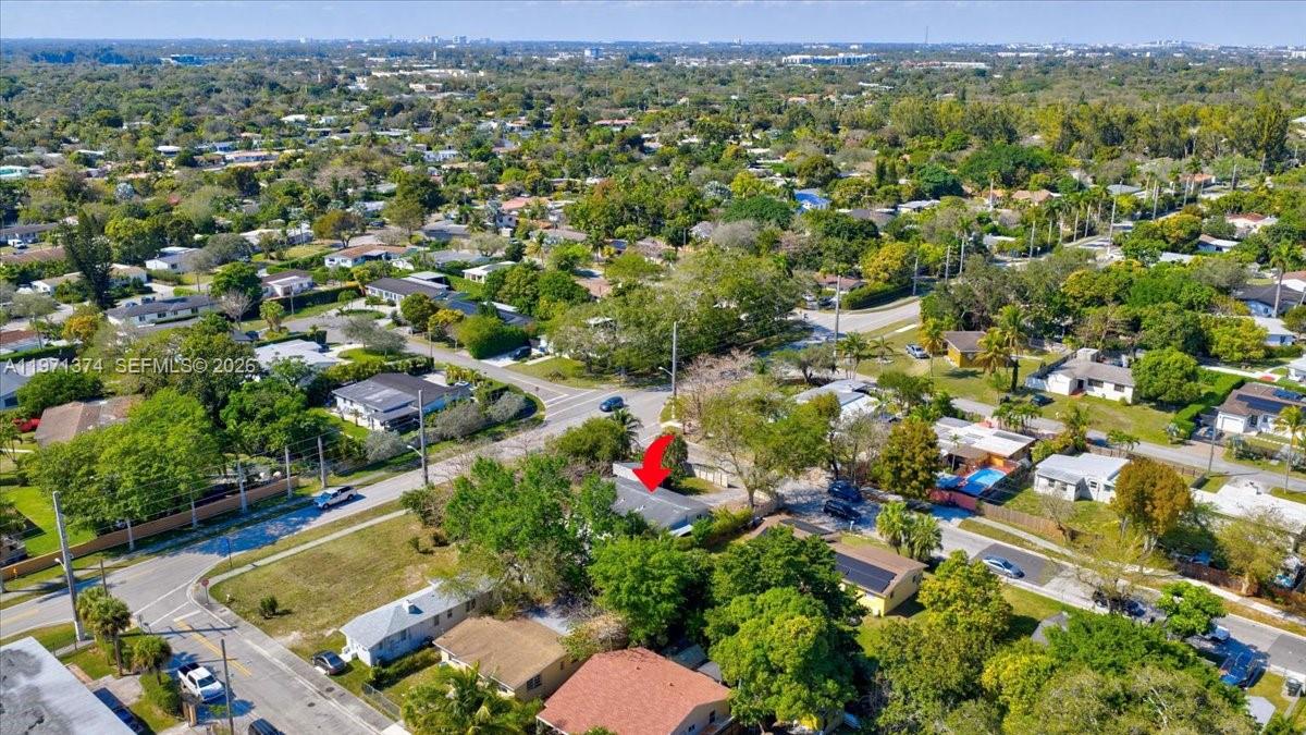 UNIV GARDENS SUB NO 5 - Residential