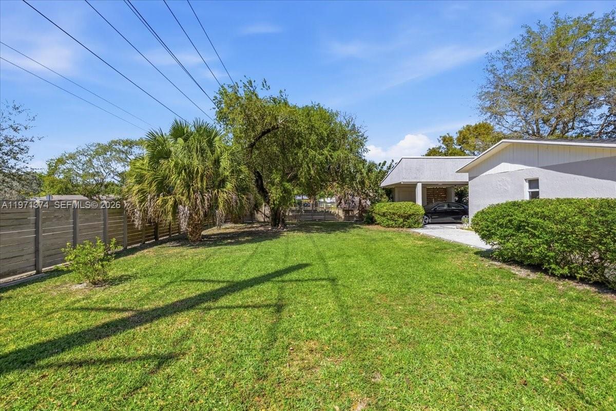 UNIV GARDENS SUB NO 5 - Residential