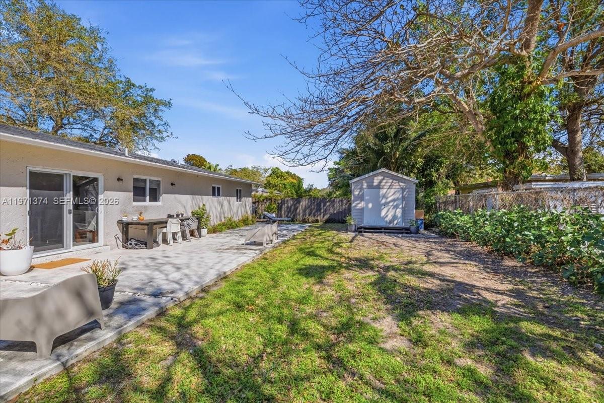 UNIV GARDENS SUB NO 5 - Residential