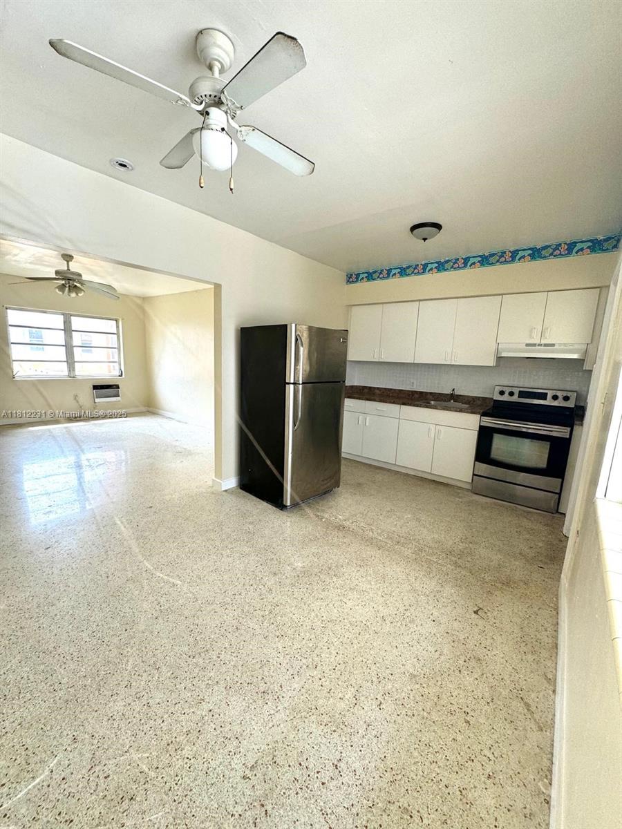 ISLE OF NORMANDY MIAMI VI - Residential Lease