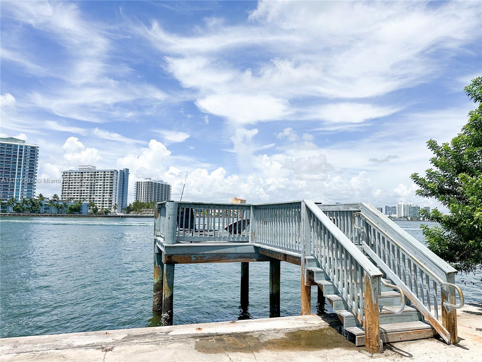 ISLE OF NORMANDY MIAMI VI - Residential Lease