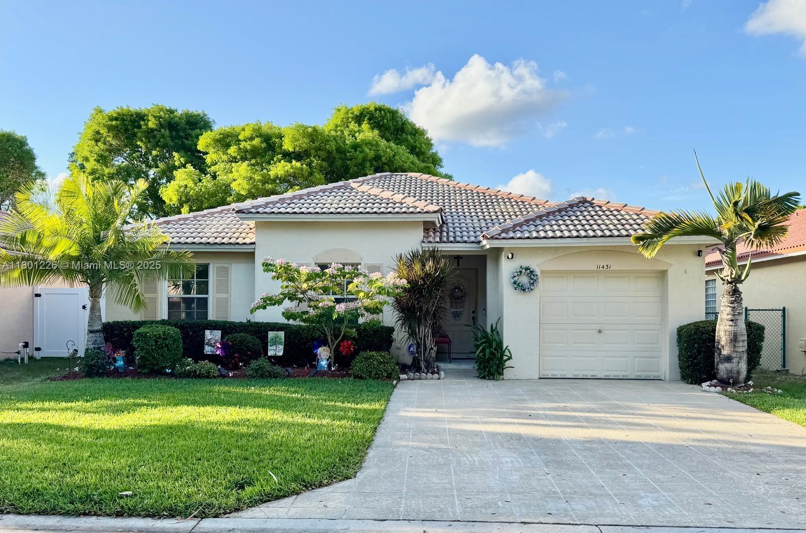 VILLAGES OF RENAISSANCE - Residential