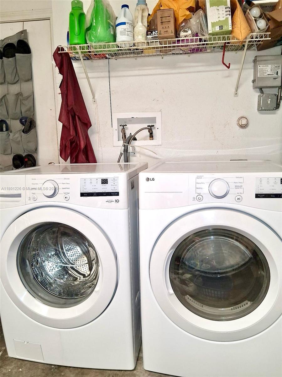 VILLAGES OF RENAISSANCE - Residential