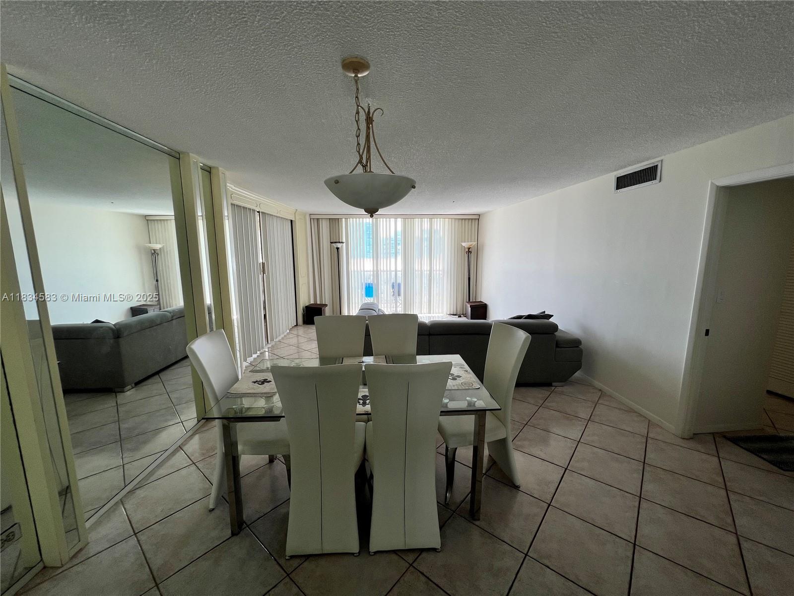 6039 Collins Ave 1034
