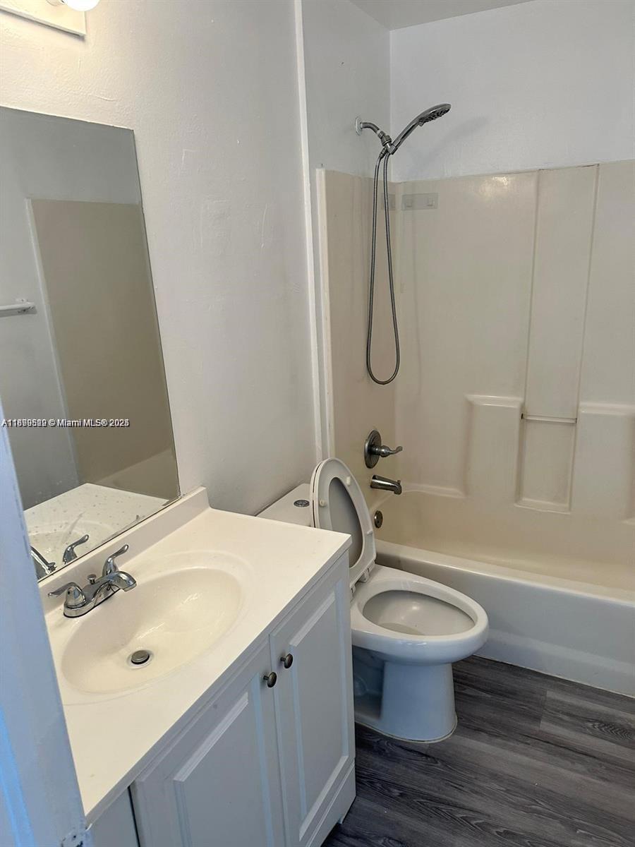 PEMBROKE PINES NO 3 - Residential Lease